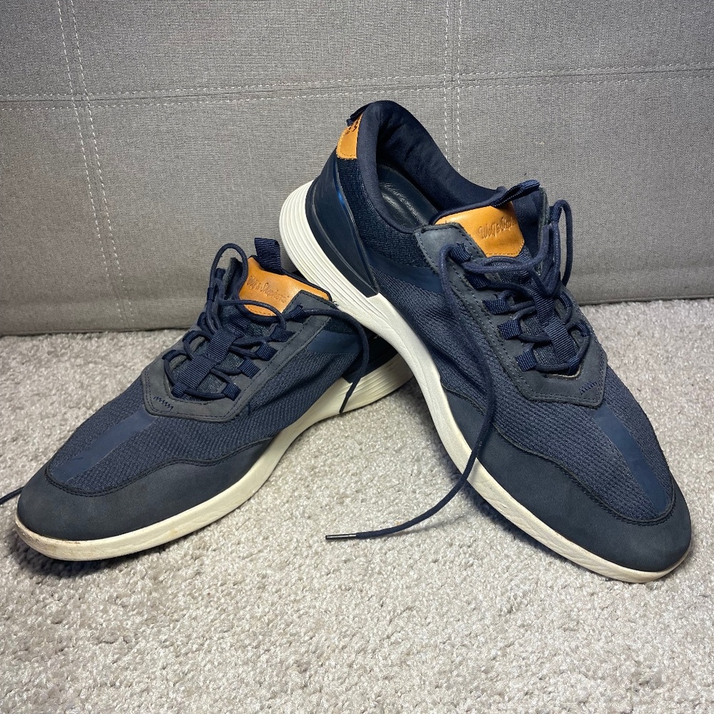 Wolf and Shepherd Crossover Trainer